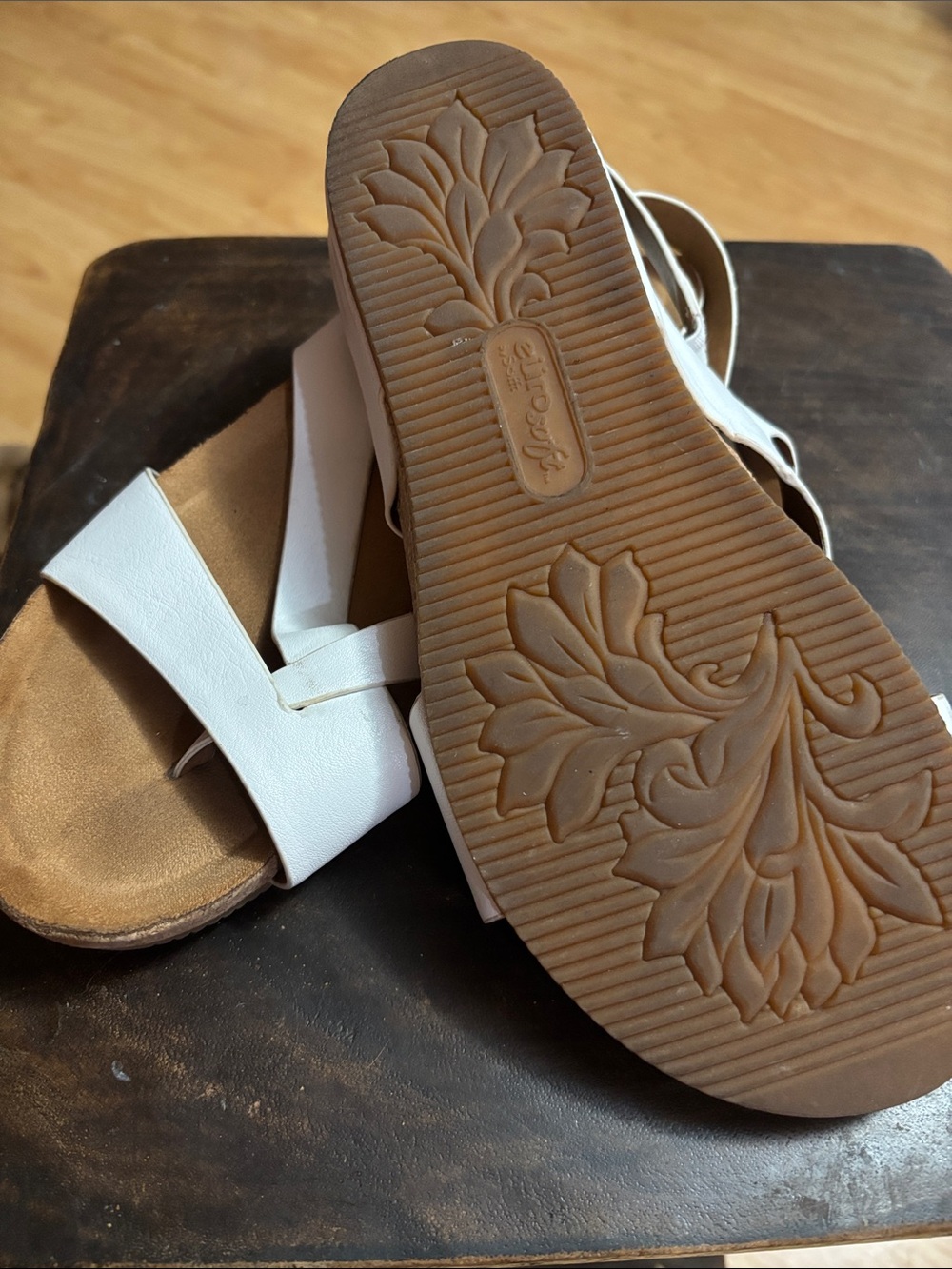 White Strappy Comfort Sandals with Ankle Support - eur&co - Picture 2 of 2